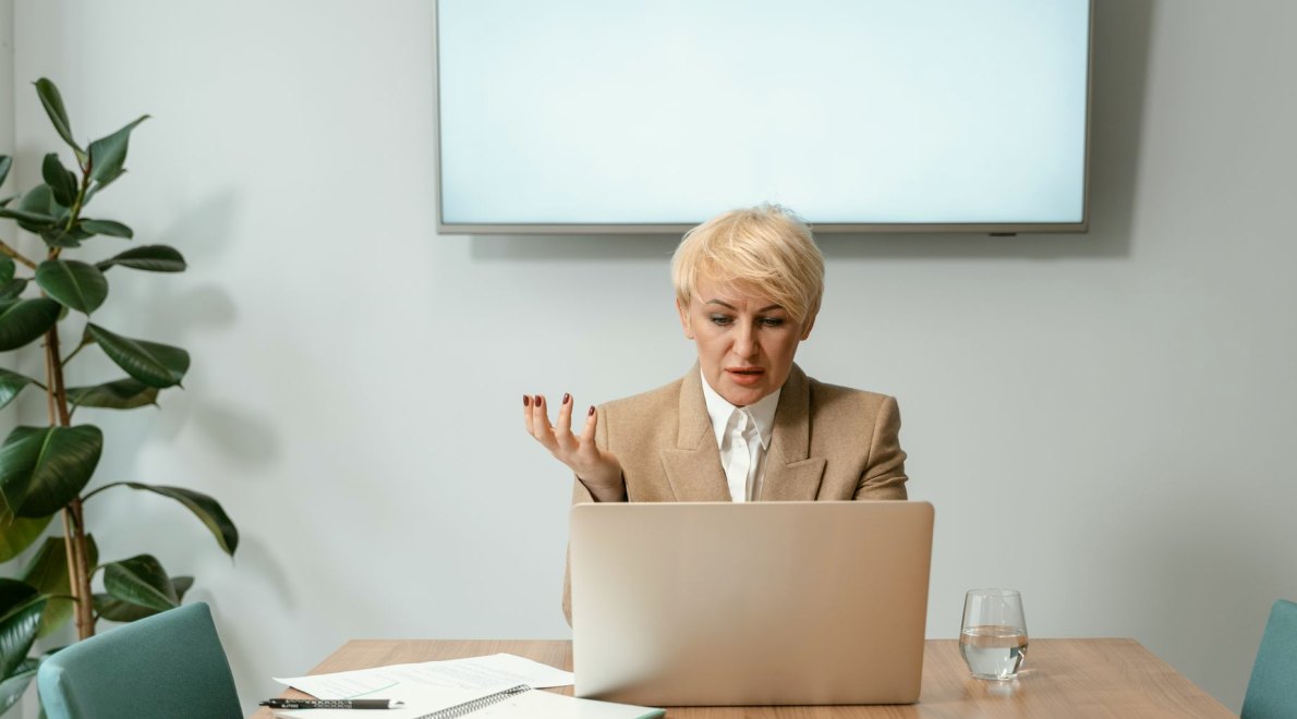 Visioconférence avec un assistant : la liste à parcourir avant de vous décider